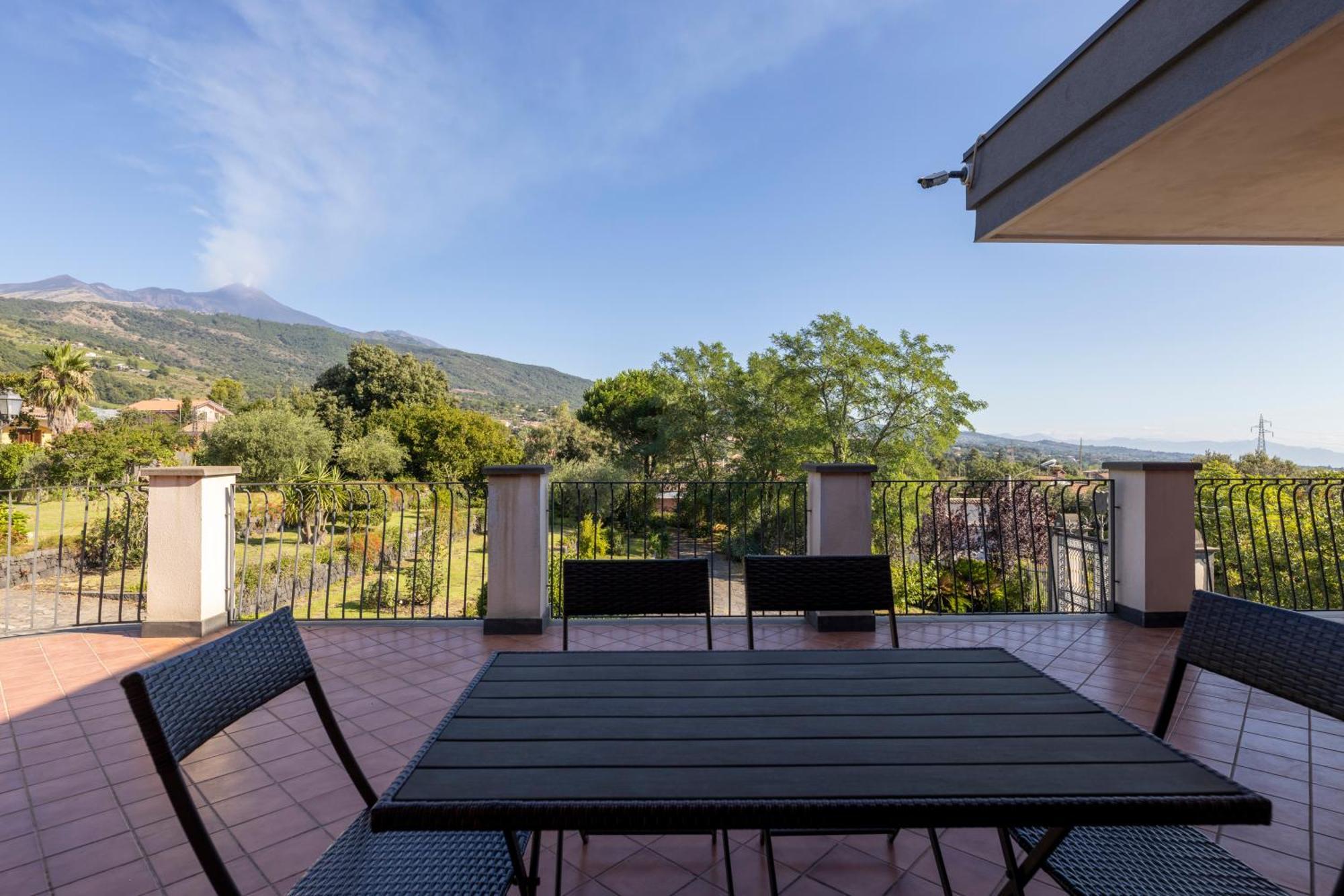 Villa Vulcano, Tra L'Etna E Il Mare Zafferana Etnea Kültér fotó
