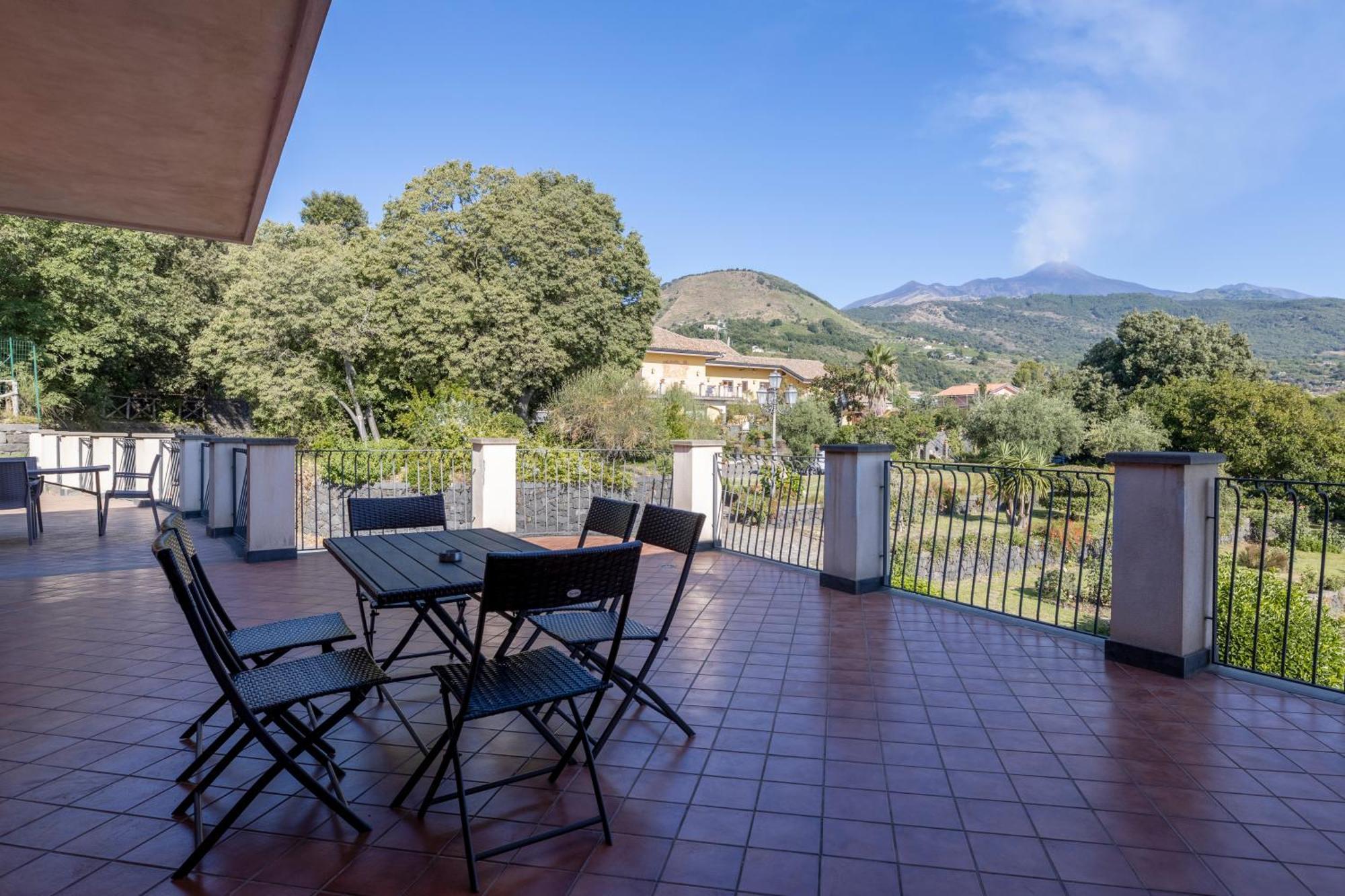 Villa Vulcano, Tra L'Etna E Il Mare Zafferana Etnea Kültér fotó